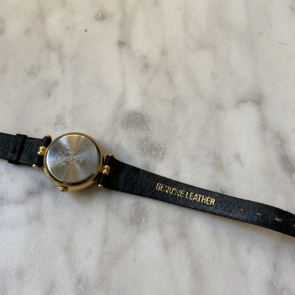 Gucci Women’s classic watch
